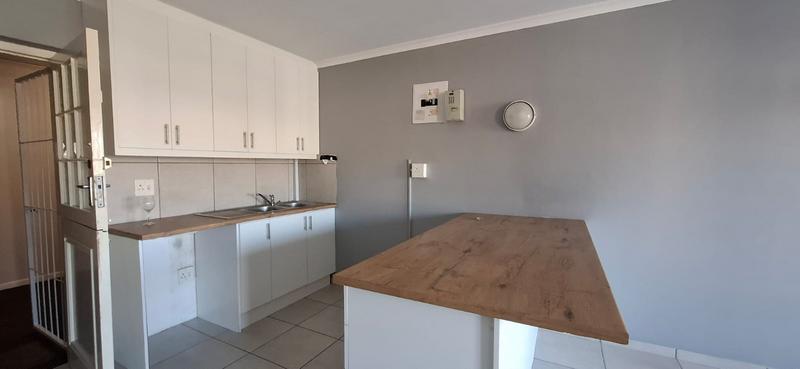 1 Bedroom Property for Sale in Van Ryneveld Western Cape